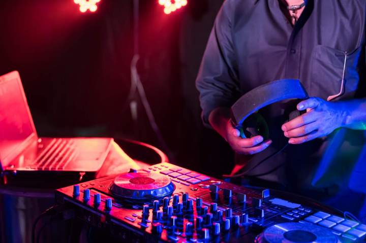Corporate DJ 2