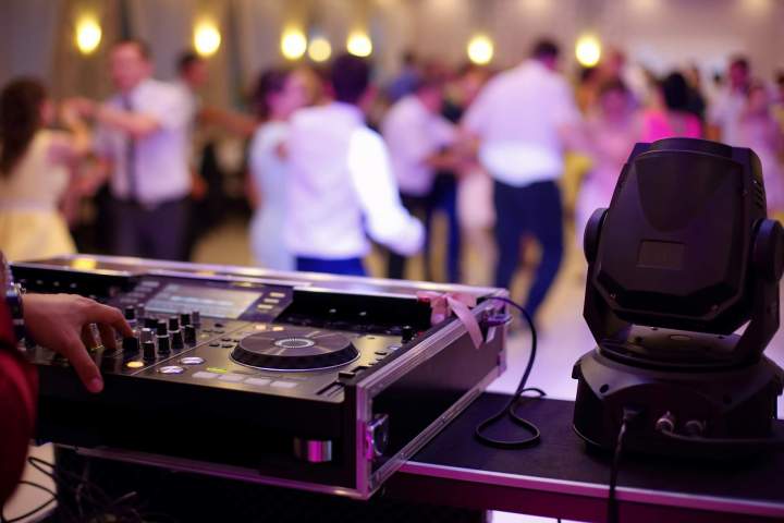 Services de DJ pour événements corporatifs, Saint-Laurent